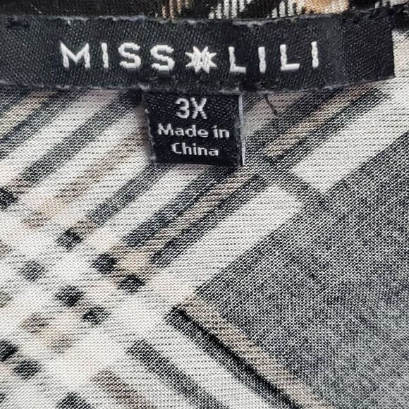 Miss Lili 3x Black/White Plaid Top - Picture 5 of 8